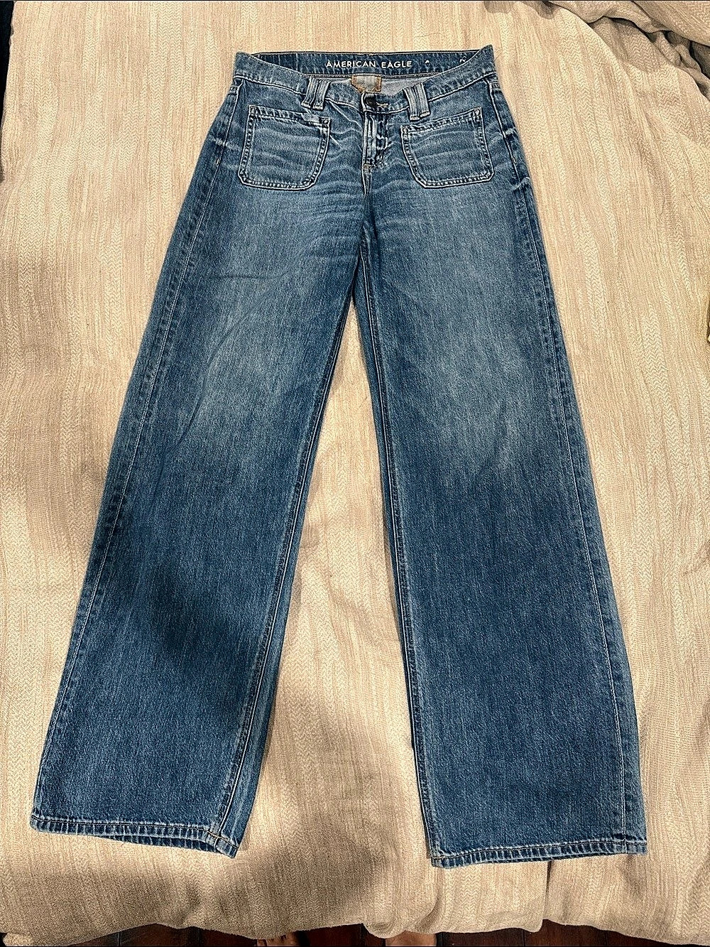American Eagle Wide-Leg Jeans with Front Patch Pockets Blue